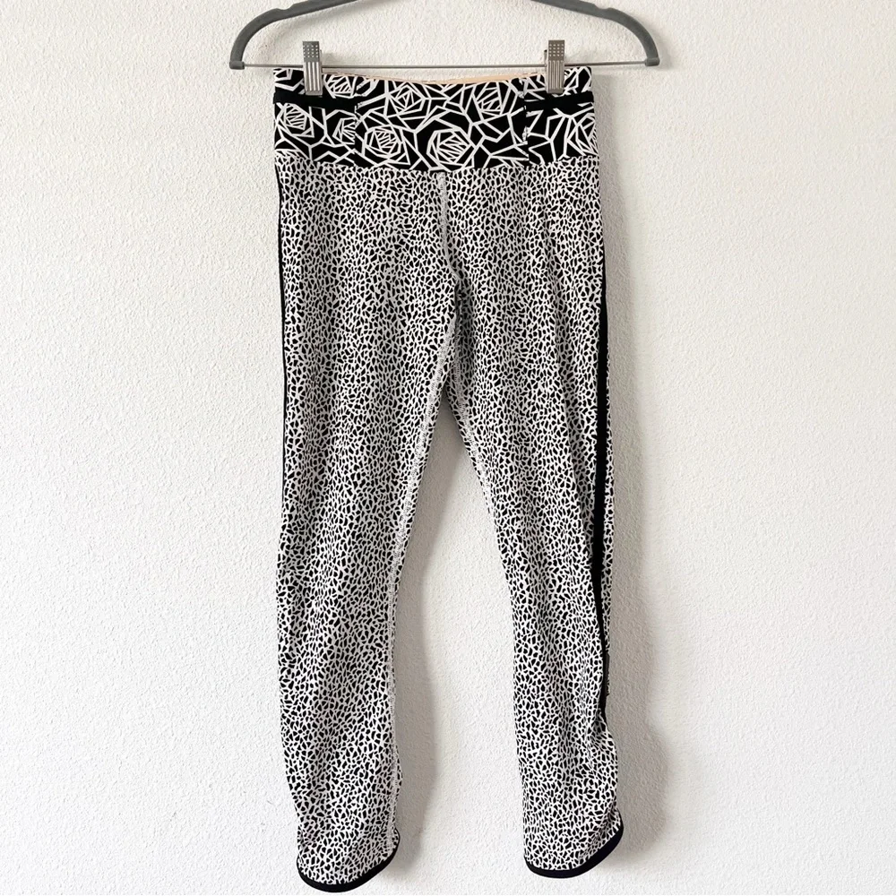 Lululemon Real Quick Leggings Posey Black White High Rise Athletic Yoga Pants